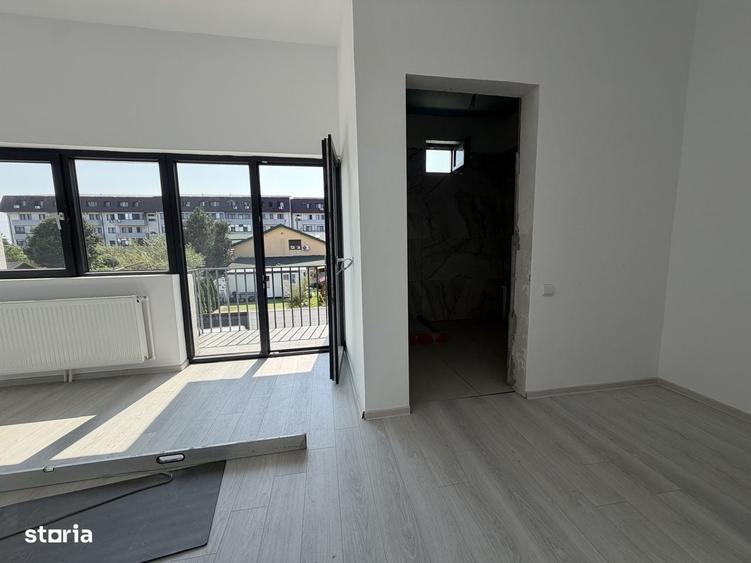 Vila tip duplex 5 camere/ dormitor la parter/ dormitor MATRIMONIAL - 1