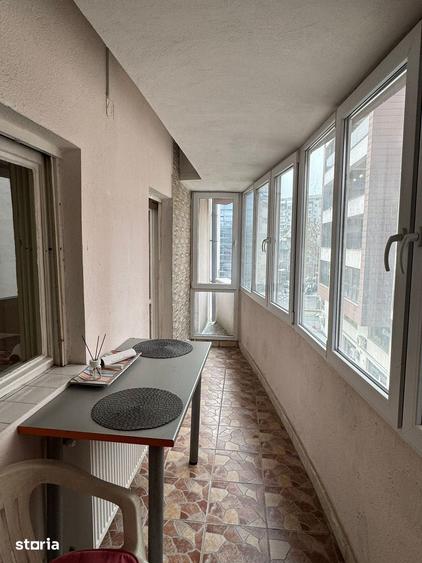 Apartament cu 3 camere în Aviatorilor