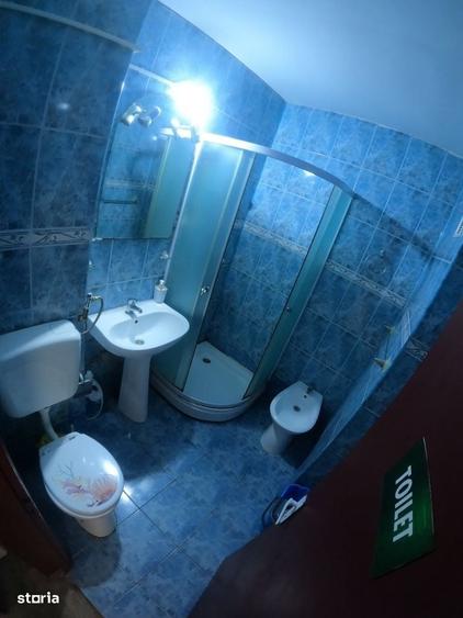 Apartament cu 2 camere semidecomandat în Uiești