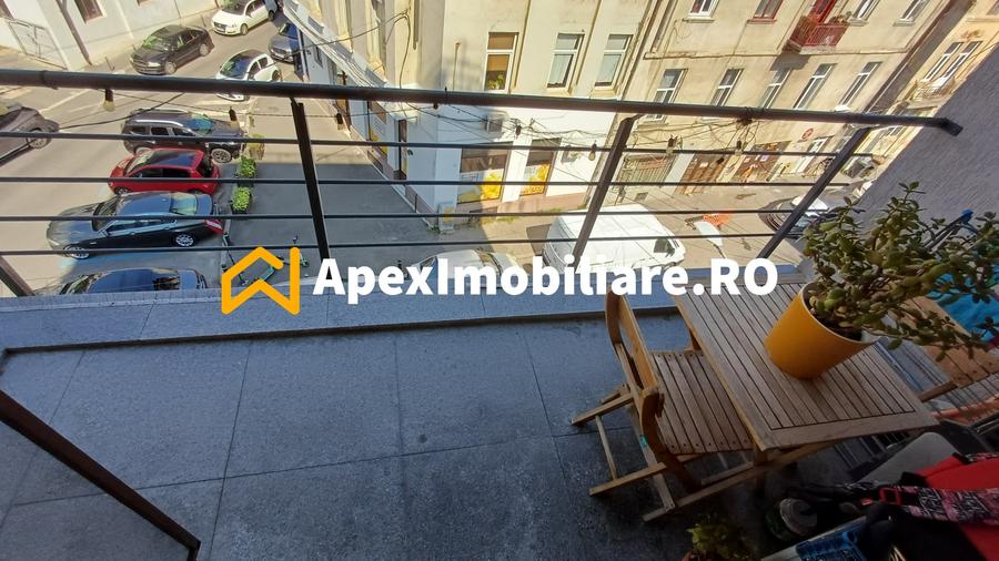 Apartament cu 3 camere semidecomandat, mobilat în Națiunile Unite
