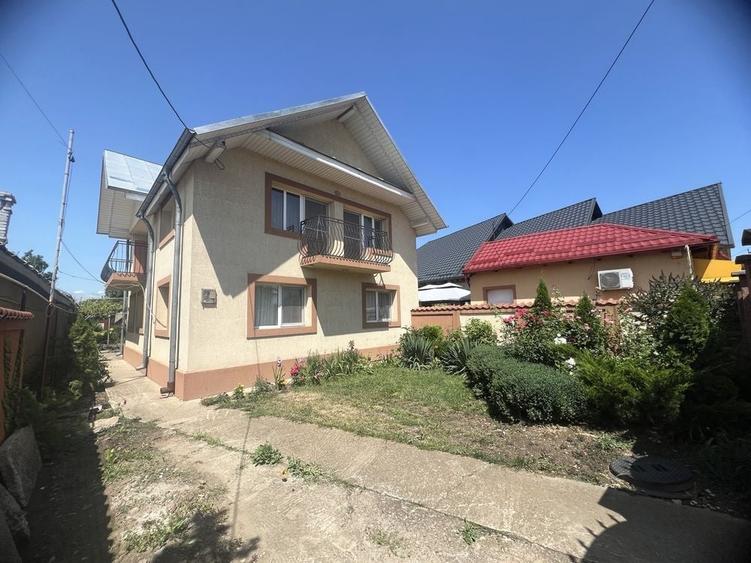 Casă cu 4 camere în Central