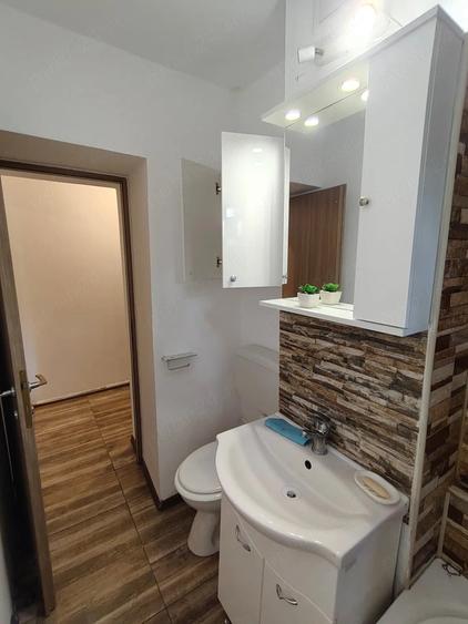 Apartament cu 2 camere semidecomandat în Casa de Cultură