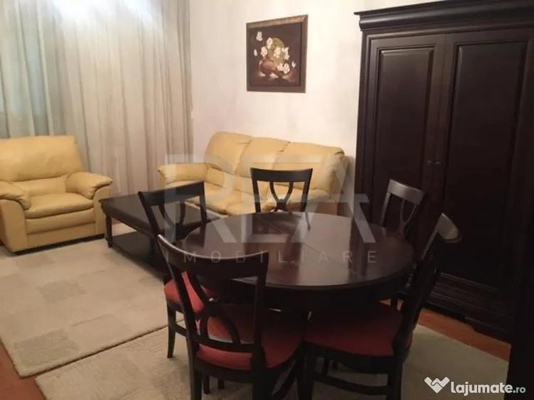Apartament cu 3 camere semidecomandat în Băneasa