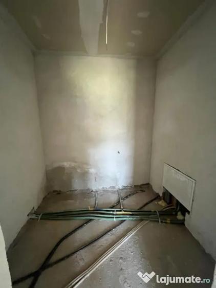 Casă cu 4 camere cu Teren 500 Mp în Ghercești