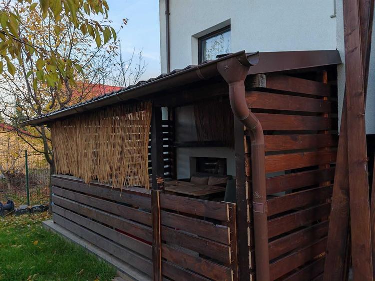 Casă cu 4 camere în Central