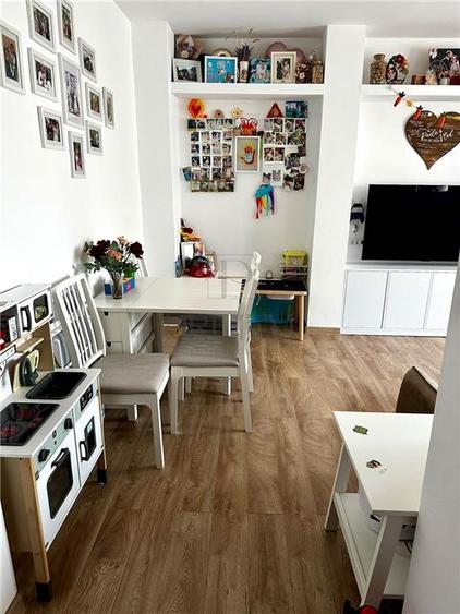 Apartament cu 4 camere decomandat, mobilat în Gheorghe Lazăr