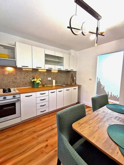 Apartament cu 2 camere decomandat, mobilat în Girocului