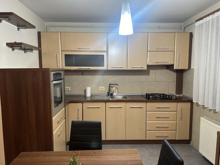 Apartament cu 2 camere decomandat în Turnișor