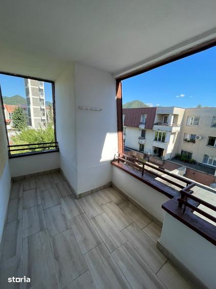Apartament cu 3 camere decomandat în Orașul Vechi