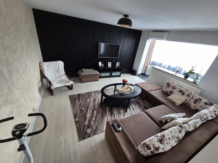 Apartament cu 4 camere decomandat în Ghermănești