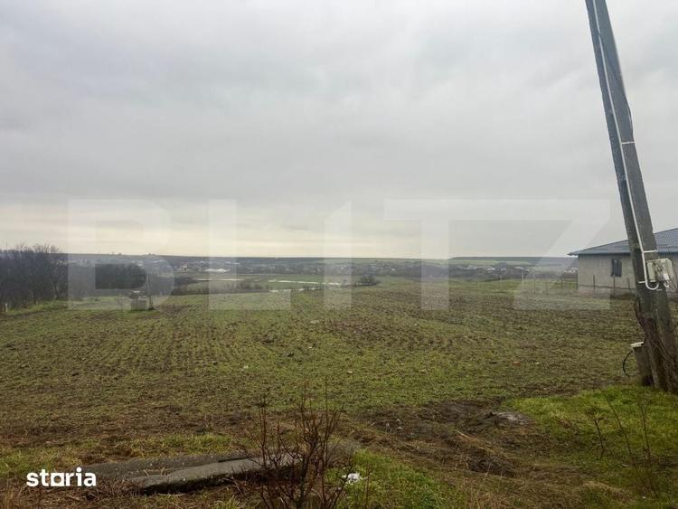 Teren de 2298 mp, în Robănești