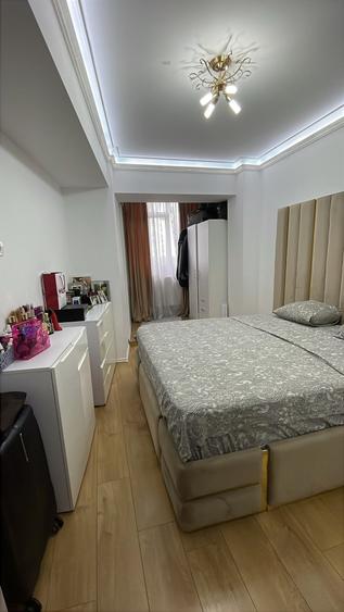 Apartament cu 3 camere decomandat în Colentina