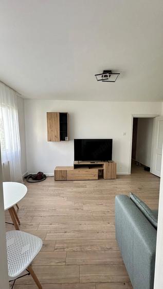 De inchiriat || 2 camere || zona Dacia - 2