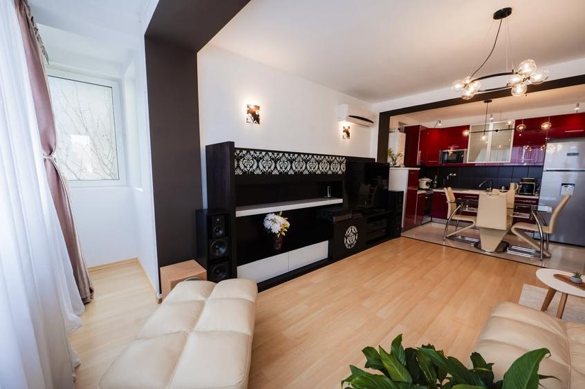 Apartament cu 3 camere decomandat, mobilat în Colentina