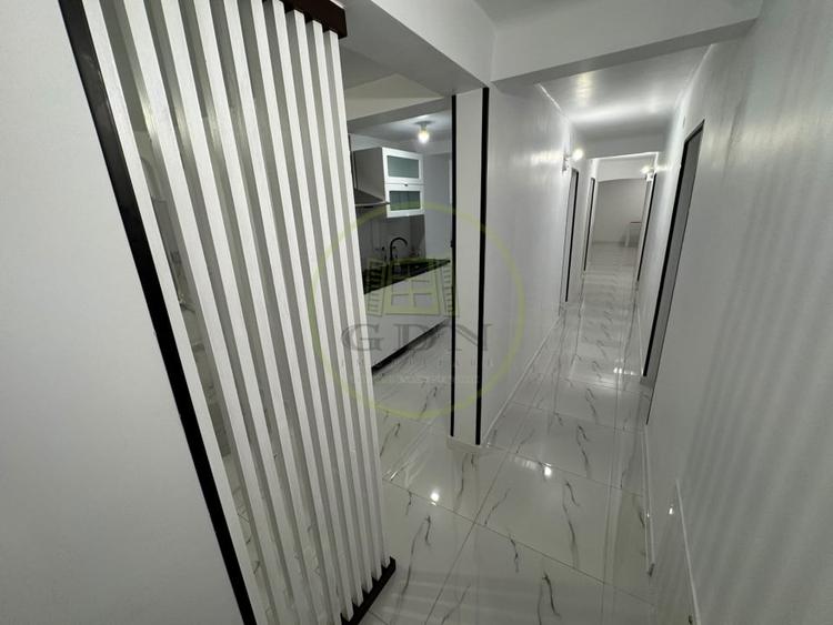 Apartament cu 3 camere decomandat, mobilat în Ultracentral