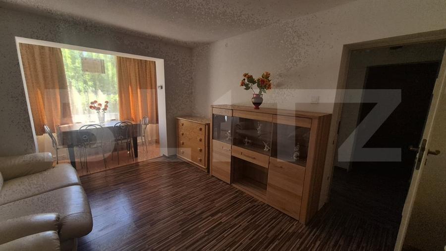 Apartament cu 2 camere semidecomandat, mobilat în Botizului