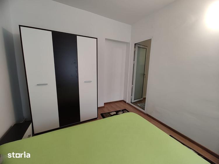 Apartament cu 4 camere în Progresul