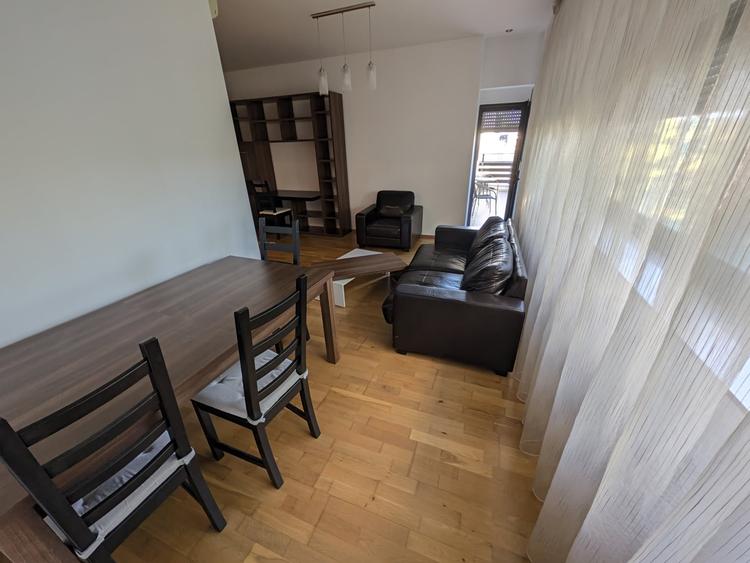 Apartament cu 3 camere, mobilat în Băneasa