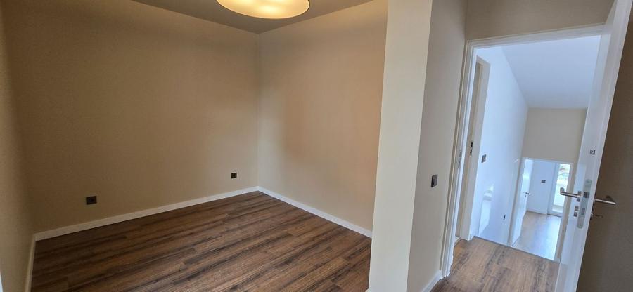 Duplex cu 4 camere cu Canalizare în Apahida