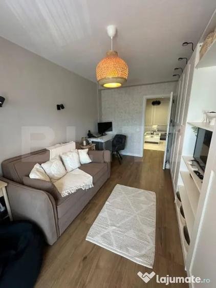 Apartament cu 3 camere semidecomandat în Baciu