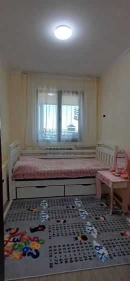 Apartament cu 3 camere decomandat în Tomis Nord