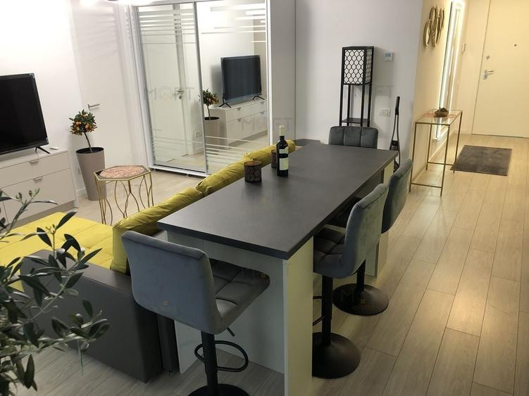 Apartament cu 2 camere semidecomandat, mobilat în Herăstrău