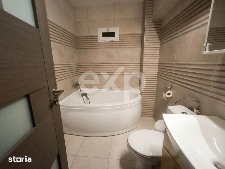 Apartament cu 4 camere decomandat, mobilat în Calea București