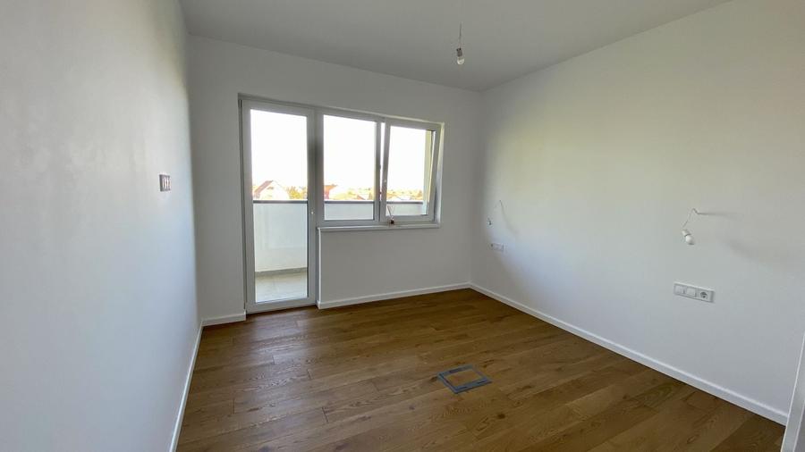 Penthouse cu 4 camere semidecomandat, mobilat în Șelimbăr