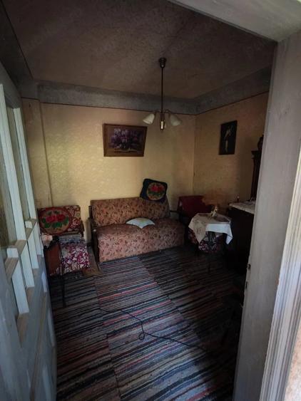 Casă cu 3 camere cu Teren 400 Mp în Central