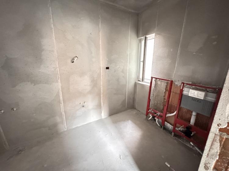Duplex cu 4 camere cu Canalizare în Moșnița Nouă