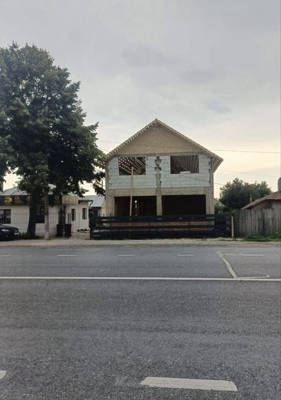 Casă cu 4 camere în Oreavul