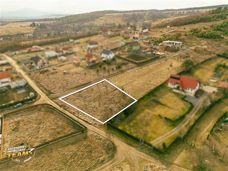 Teren Construcții intravilan de 1200 mp, în Sâncraiu