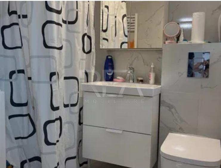 Apartament cu 3 camere decomandat, mobilat în Berceni