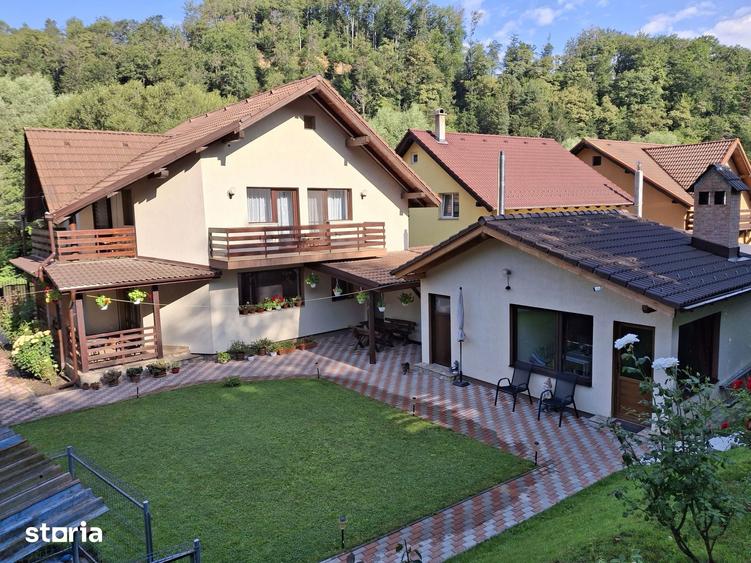 Casă cu 5 camere cu Teren 750 Mp în Dâmbul Morii
