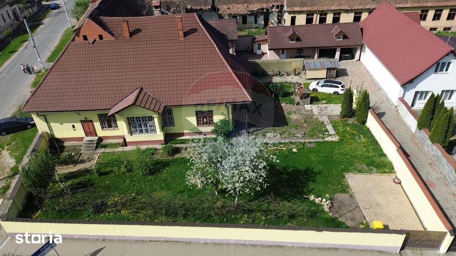 Casă cu 3 camere cu Teren 470 Mp în Dumbrăveni