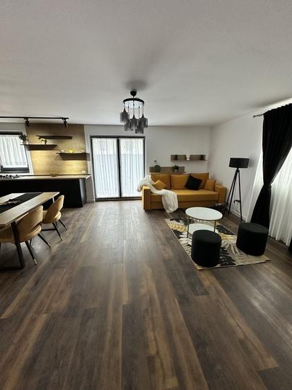 Casă cu 4 camere cu Teren 400 Mp în Tărlungeni