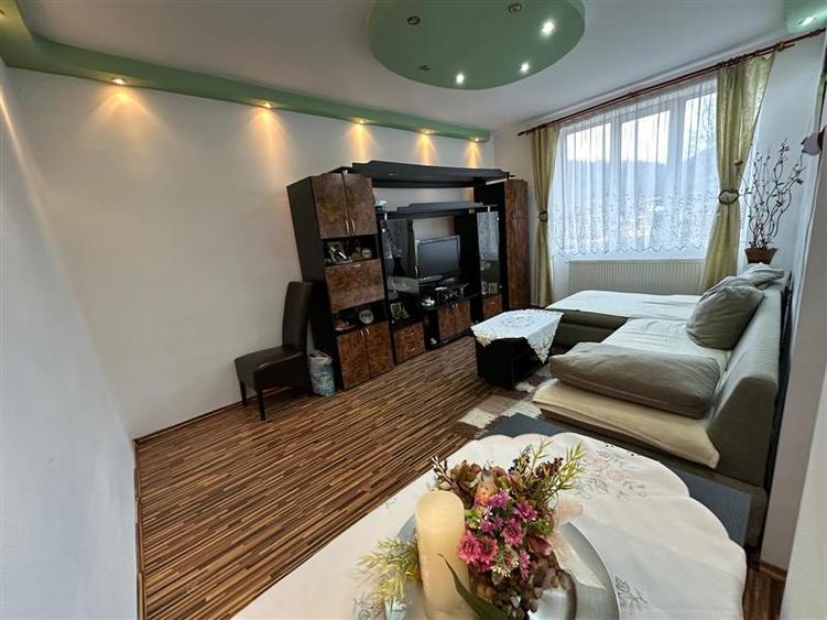 Apartament cu 2 camere decomandat în Marginea