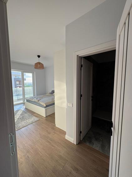 Apartament cu 3 camere, mobilat în Apărătorii Patriei