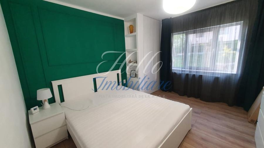 Apartament cu 3 camere decomandat în Între Lacuri
