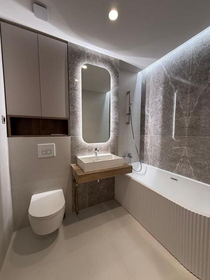 Apartament cu 4 camere în Iancu Nicolae