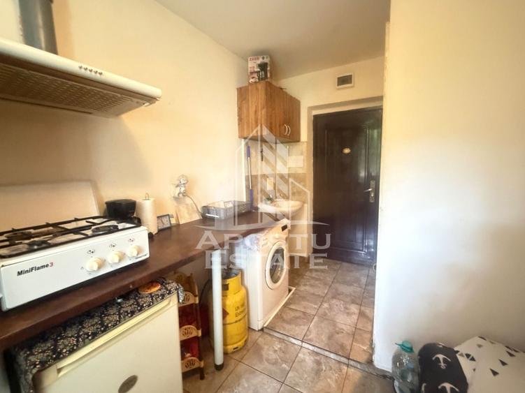Garsoniera de vanzare, etajul 1, zona Take Ionescu, in Timisoara - 2