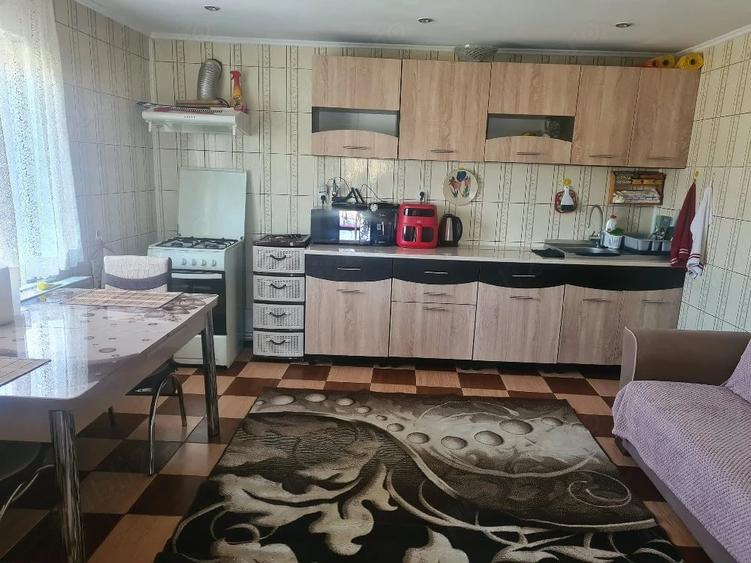 Casă cu 4 camere cu Teren 1049 Mp în Corbu (Glodeanu-Siliștea)