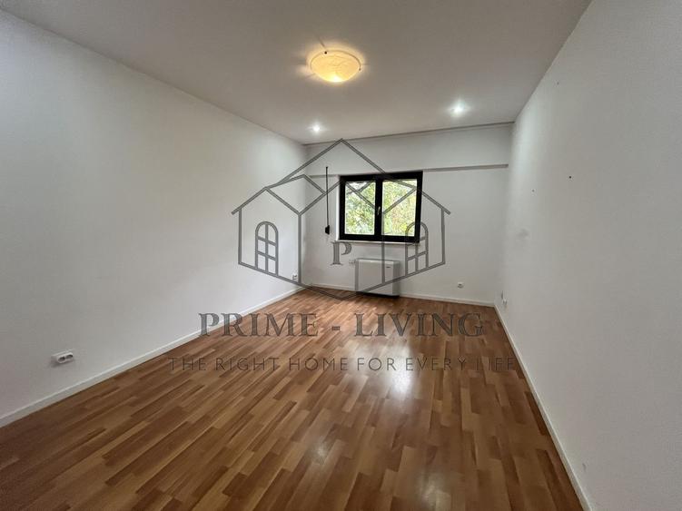 Duplex cu 6 camere cu Canalizare în Străulești