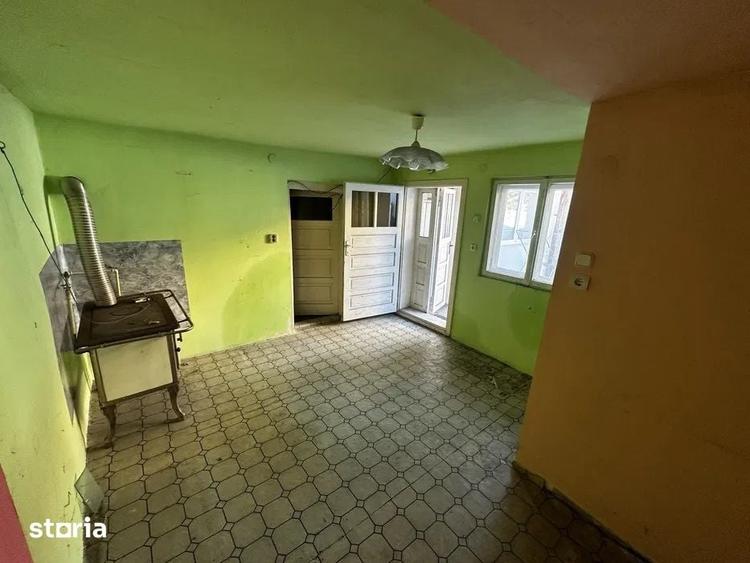 Casă cu 1 camere nedecomandat cu Teren 150 Mp în Budai