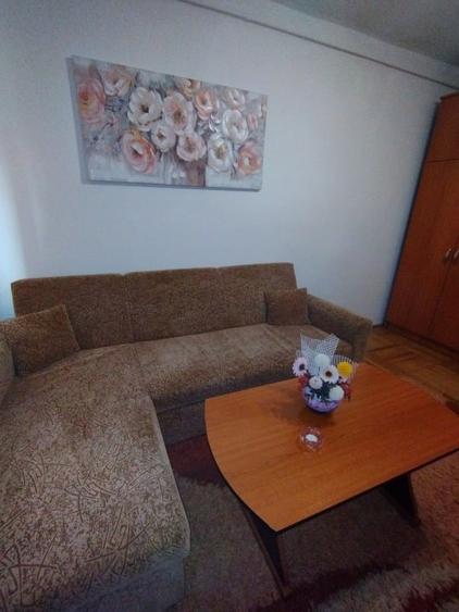 Închiriez apartament cu 1 camera-zona excelenta - 1