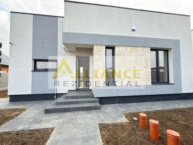 Casă individuală cu 3 camere cu Canalizare în Berceni