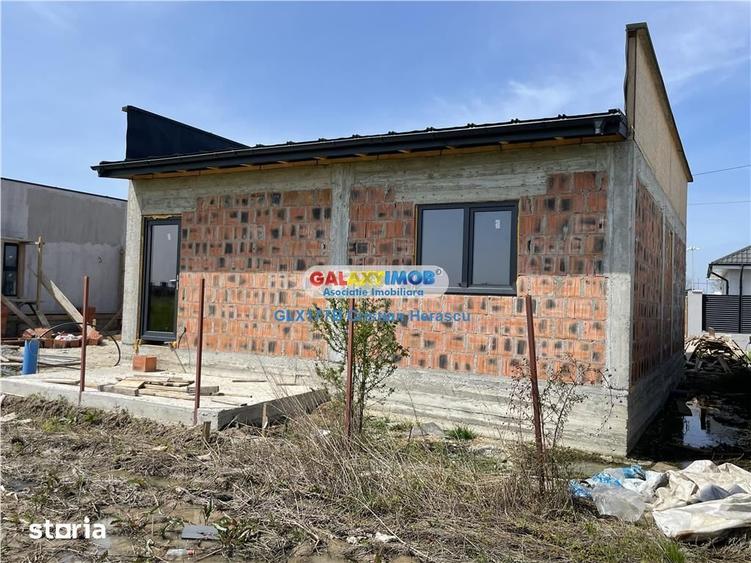 Casă cu 3 camere cu Teren 400 Mp în Crevedia