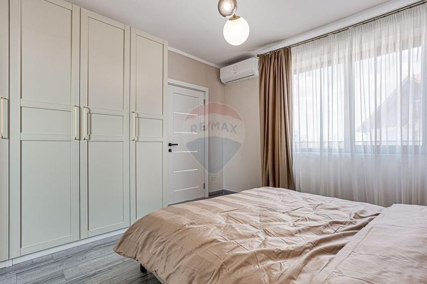 Apartament cu 3 camere decomandat, mobilat în Ultracentral