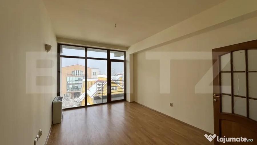 Apartament cu 4 camere decomandat în Brazda lui Novac