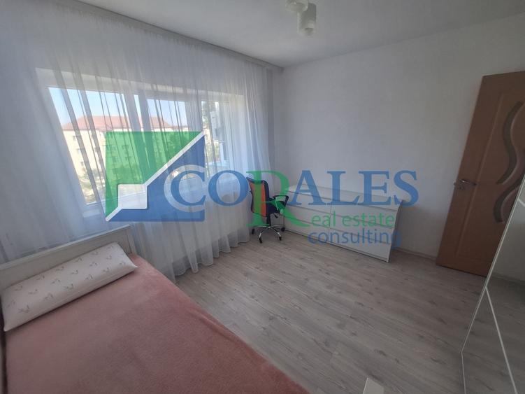 Apartament cu 2 camere decomandat, mobilat în Girocului